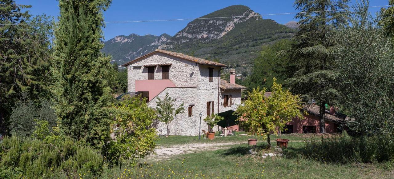 Agriturismo I Melograni Ferentillo Eksteriør billede